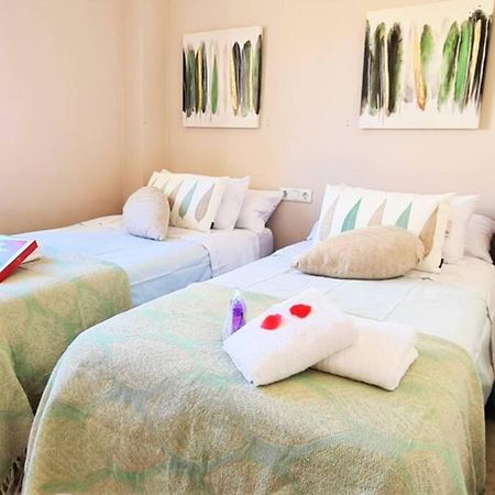 Apartament Luxury Penthouse With Ocean Views &Private Jacuzzi Estepona Zewnętrze zdjęcie
