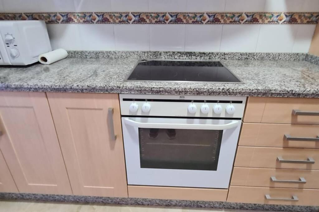 Apartament Luxury Penthouse With Ocean Views &Private Jacuzzi Estepona Zewnętrze zdjęcie